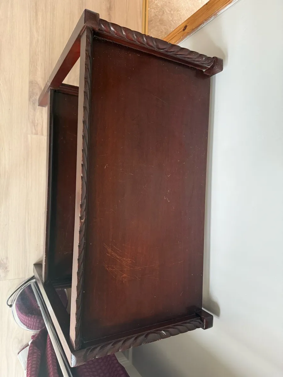 Side table/TV table - Image 2