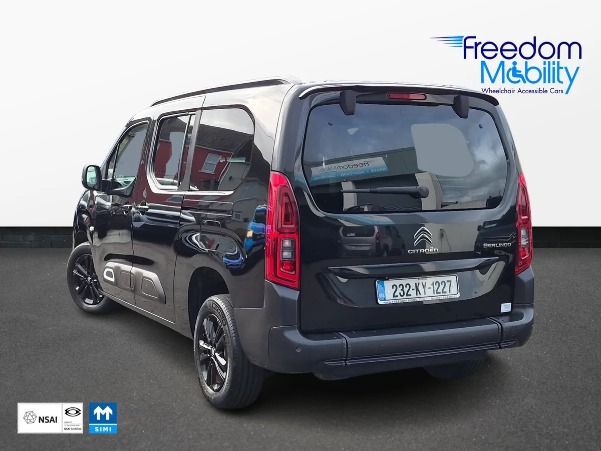 Citroen Berlingo Wheelchair Access Automatic Taxi - Image 4