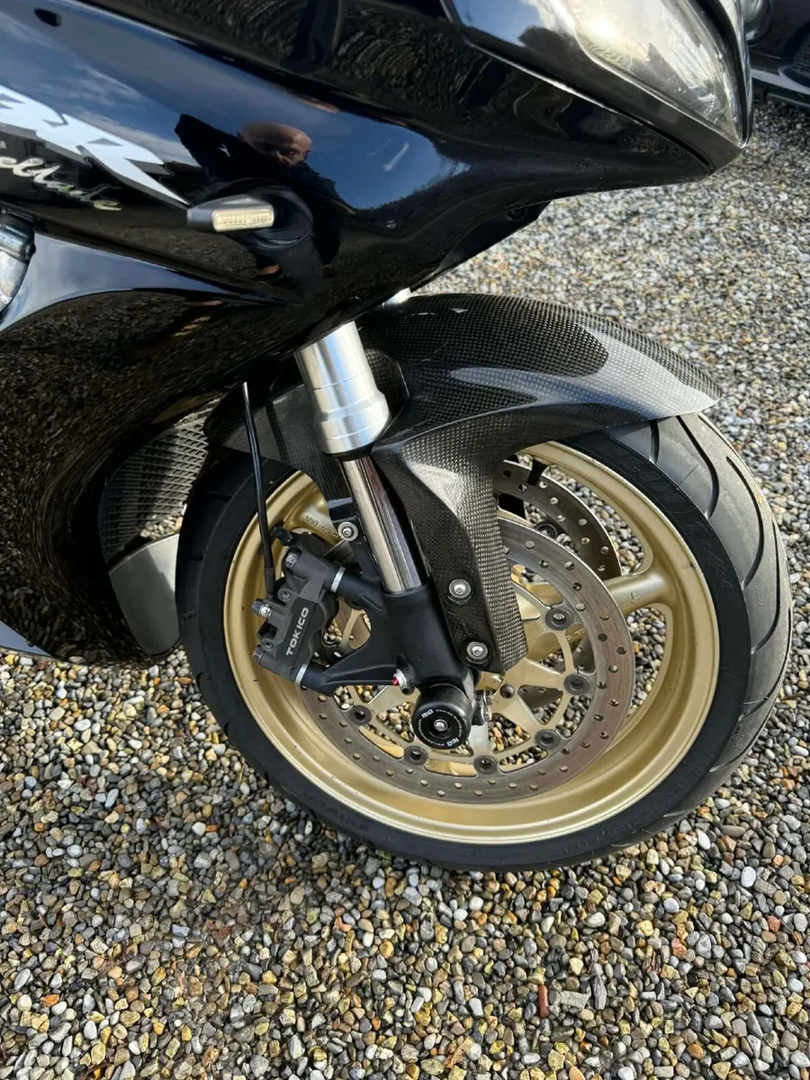 Honda cbr 1000rr fireblade may px for car - Image 3