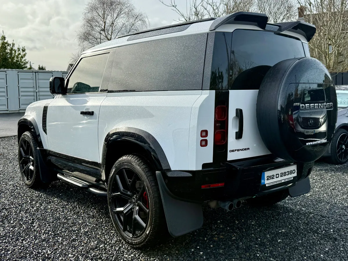 2021 LAND ROVER DEFENDER 3 SEATS AUTO - Image 4