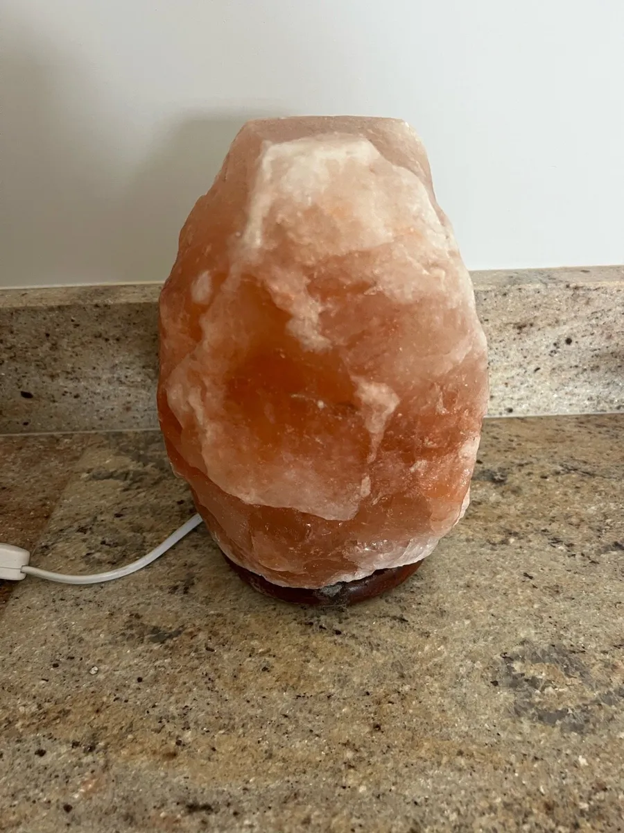 Himalayan Salt Lamp – Natural Crystal Lamp - Image 1