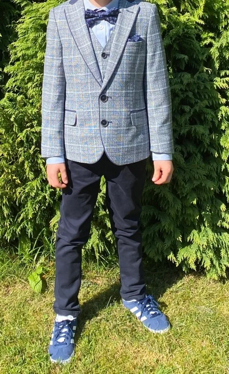 Boys Communion outfit - Image 1