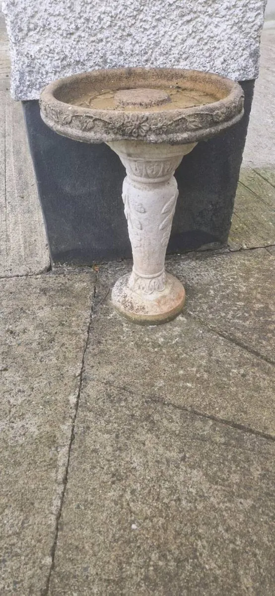 DECORATIVE BIRD BATH CONCRETE - Image 2
