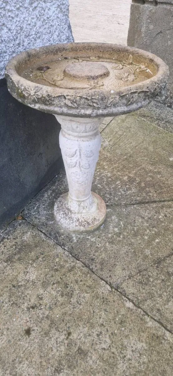DECORATIVE BIRD BATH CONCRETE - Image 3
