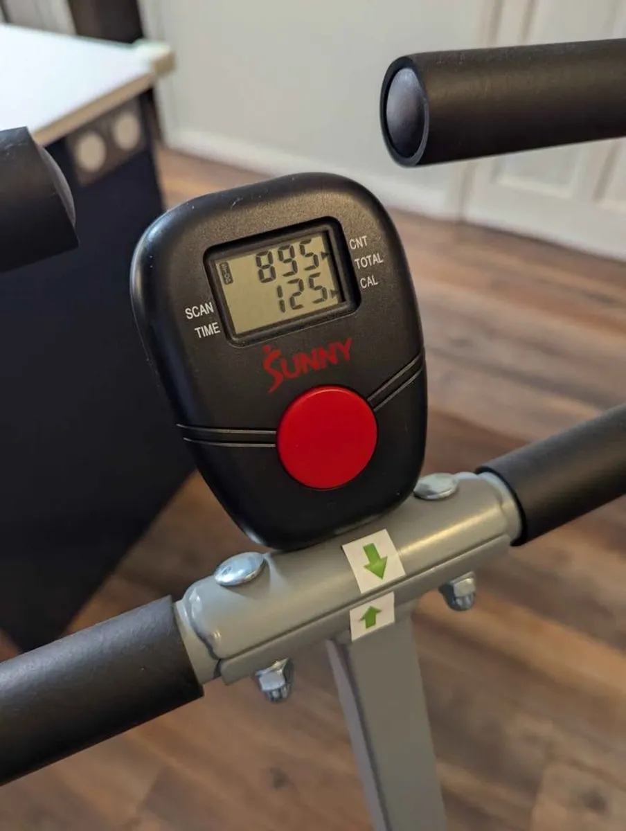 Sunny Health & Fitness Row-N-Ride Squat Assist Tra - Image 3