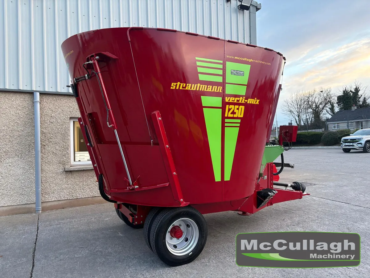 Used Strautmann 1250 Tub Feeder - Image 2