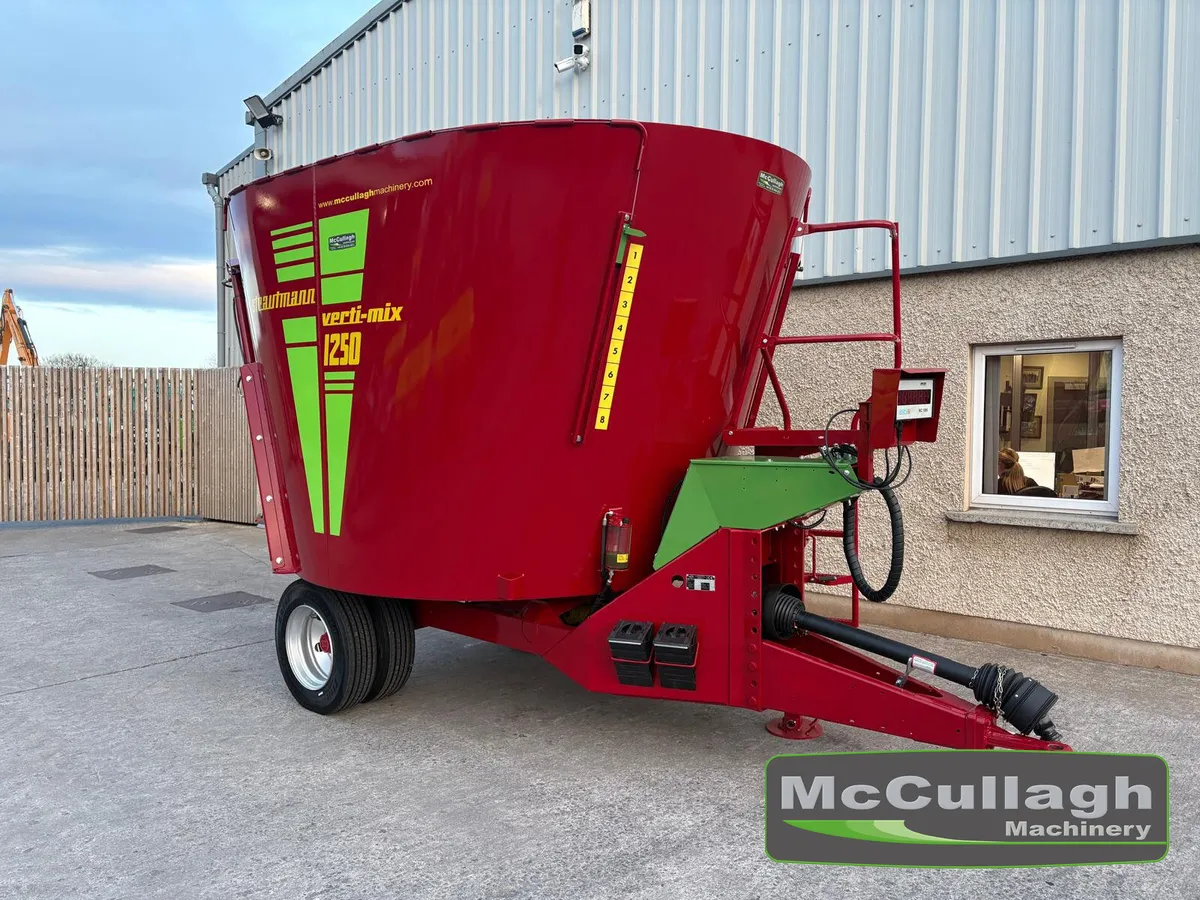 Used Strautmann 1250 Tub Feeder - Image 1