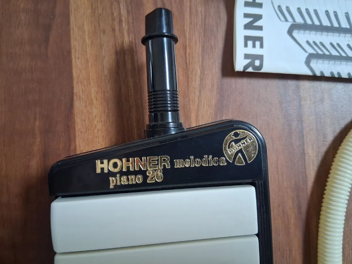 Hohner Melodica Perfect Condition w/ Original case - Image 3