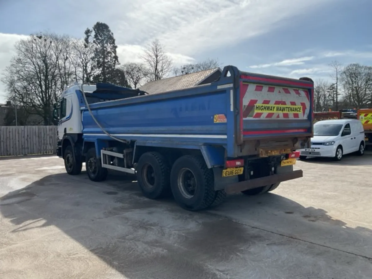2016 Scania P410 8x4 Tipper - Image 4
