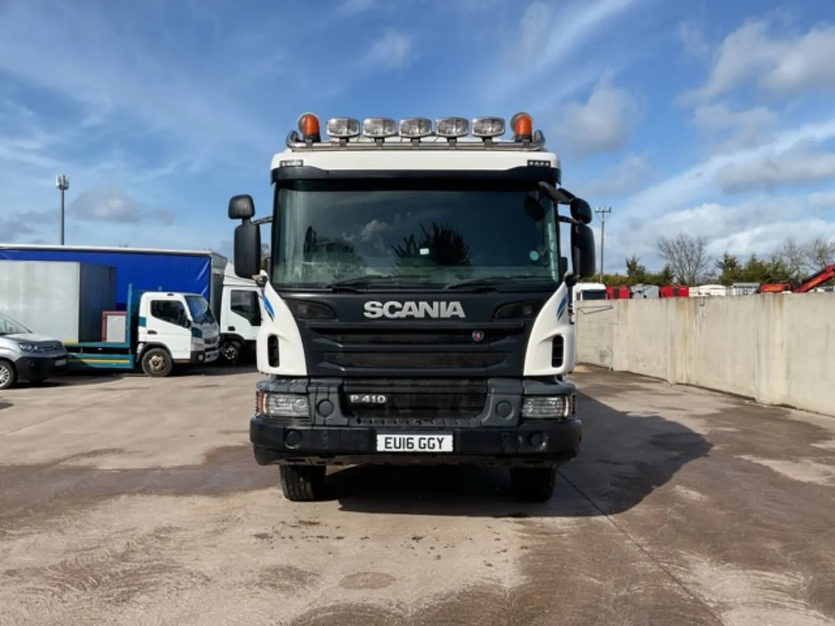 2016 Scania P410 8x4 Tipper - Image 2