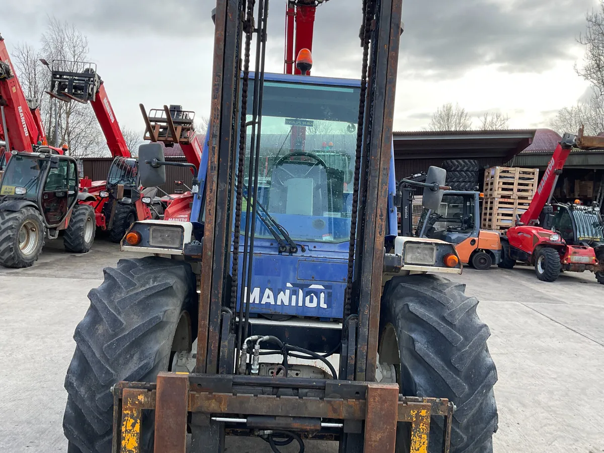 Manitou M26-4 Forklift - Image 3