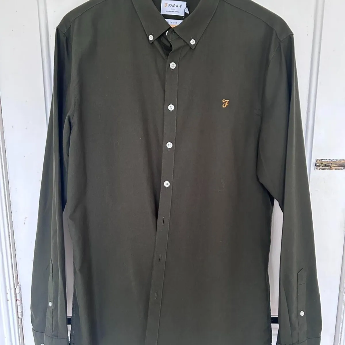 Men’s Farah Khaki/Army Green XL Slim Fit shirt NEW - Image 1