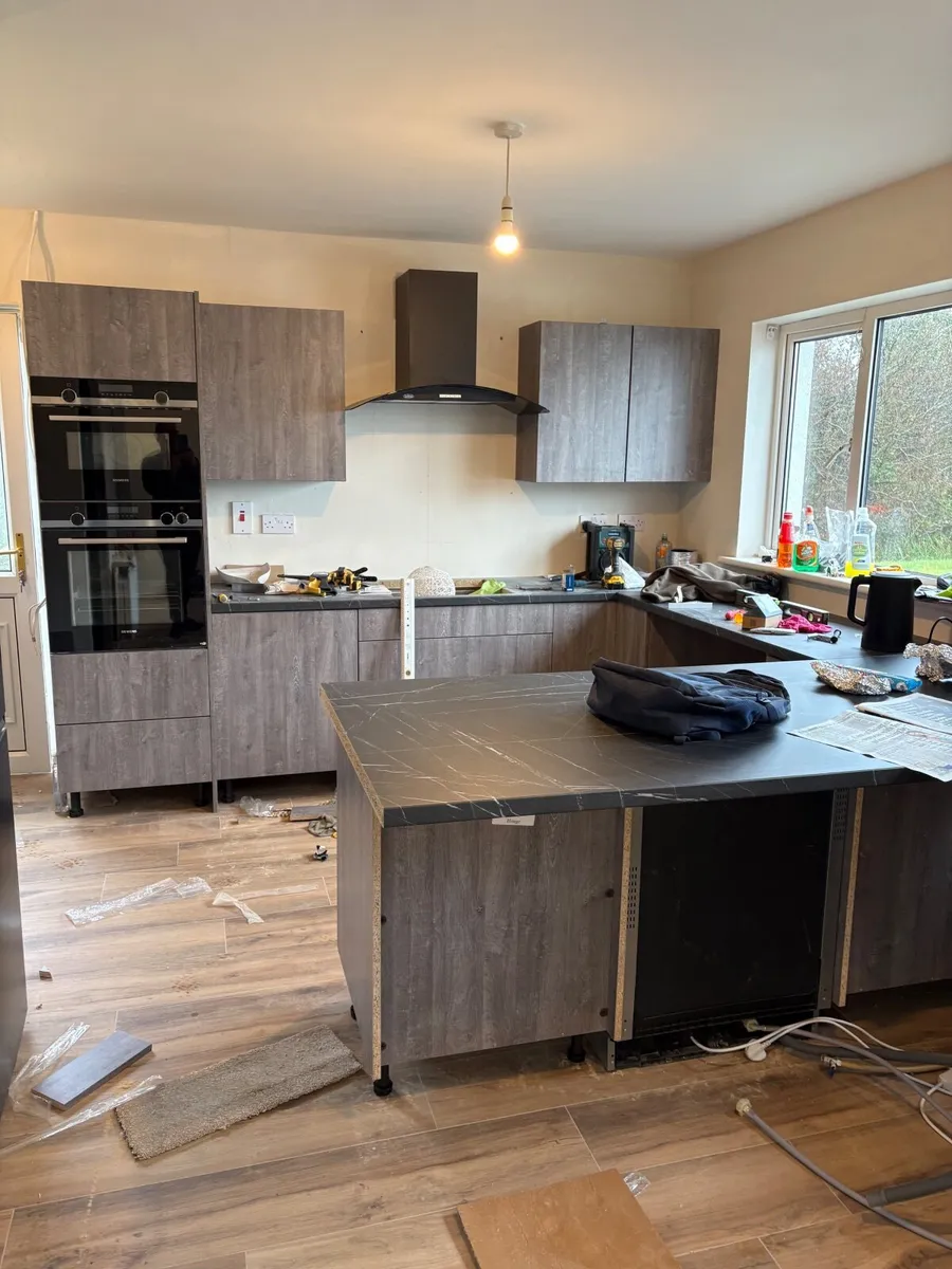 Extractor fan / hood - Image 2