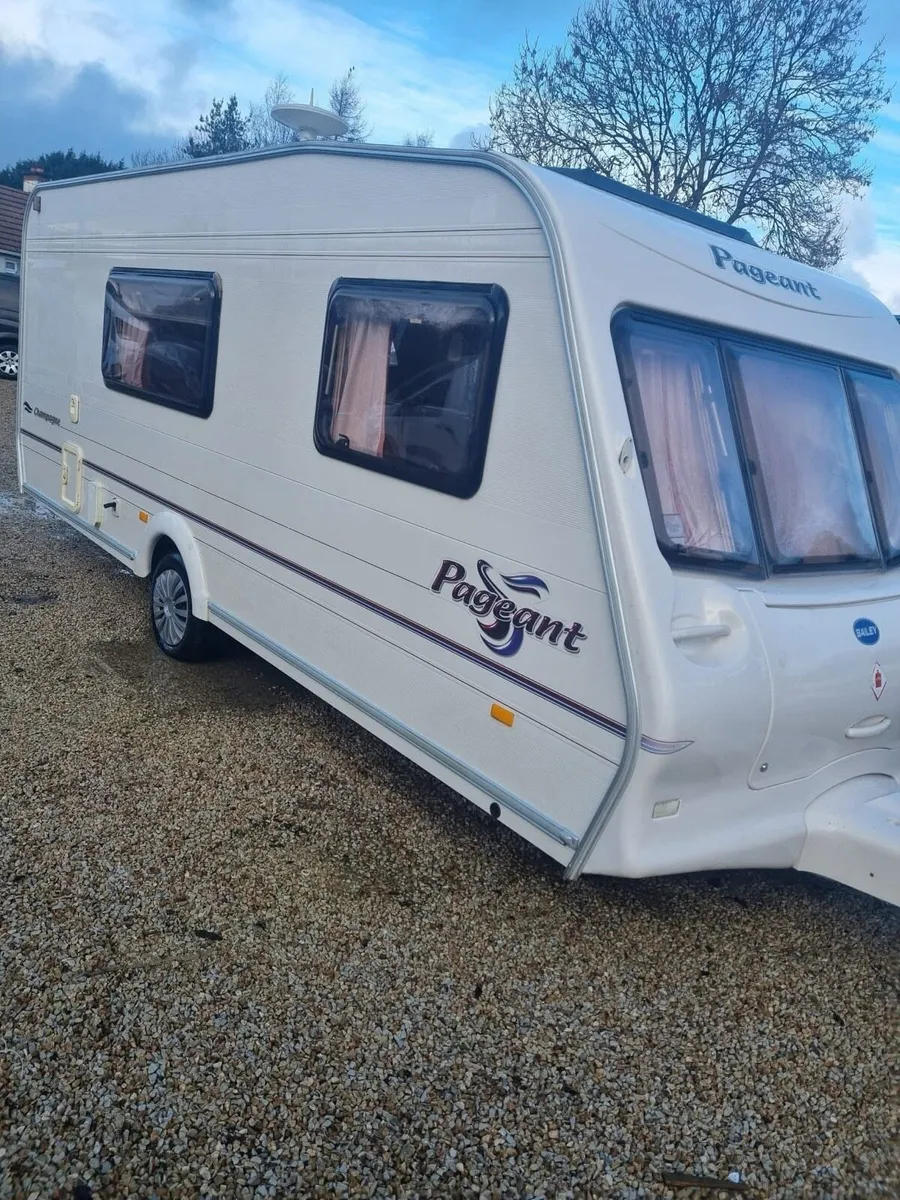 Bailey champagne pageant 4 berth - Image 2