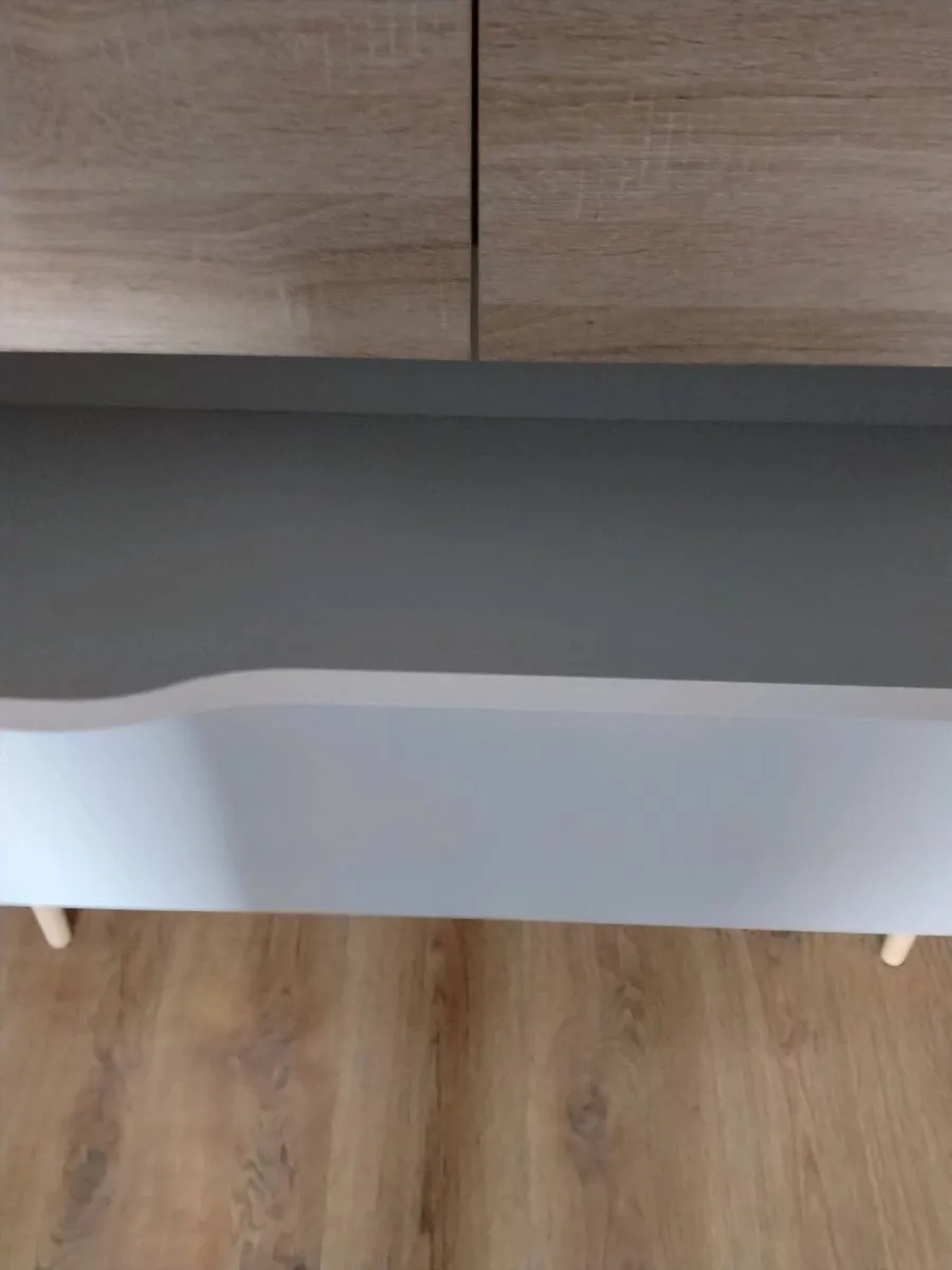 Chest of drawers - Image 2