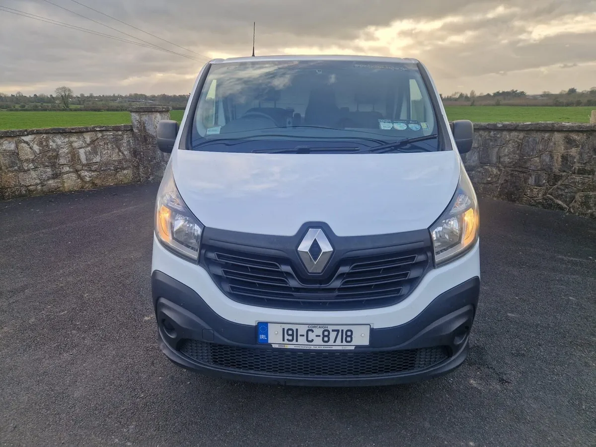 Renault Trafic 2019 NO VAT - Image 1