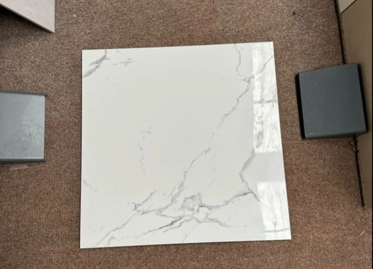 Joblot White Marble Gloss 60 x 60cm