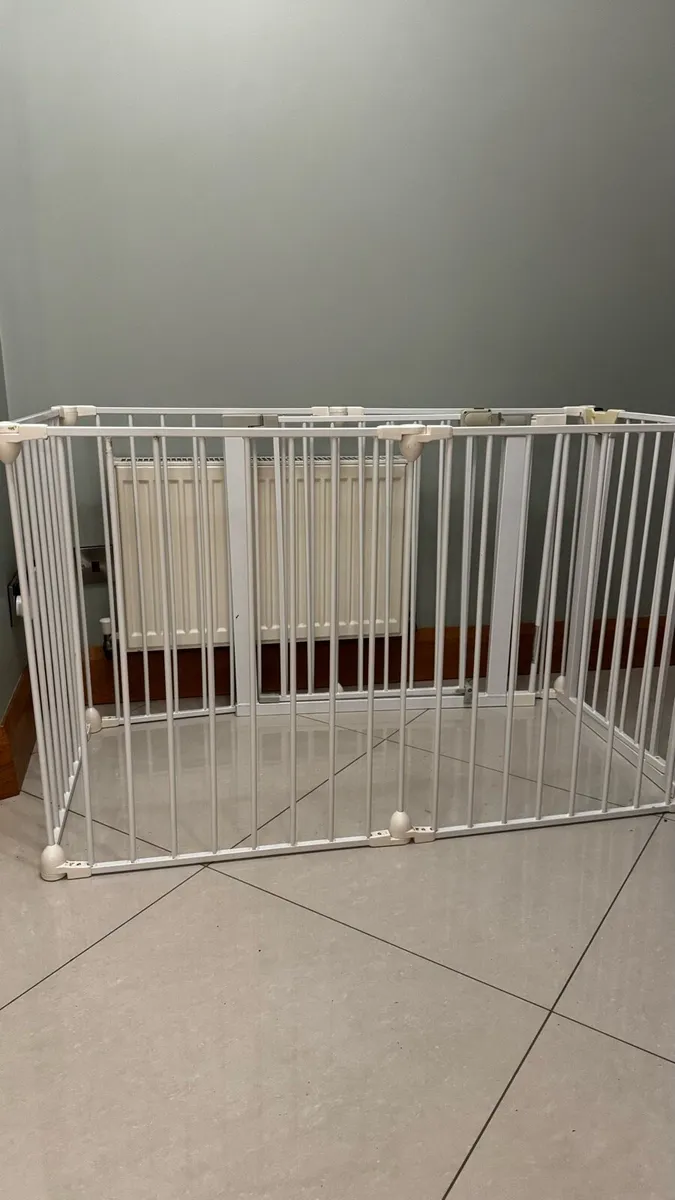 Play pen