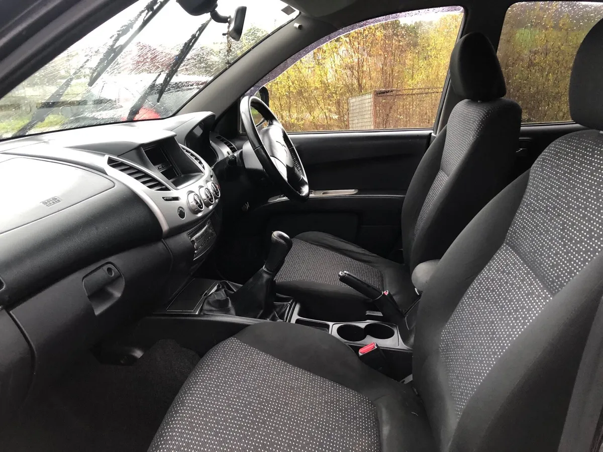 Mitsubishi L200 2014 - Image 2