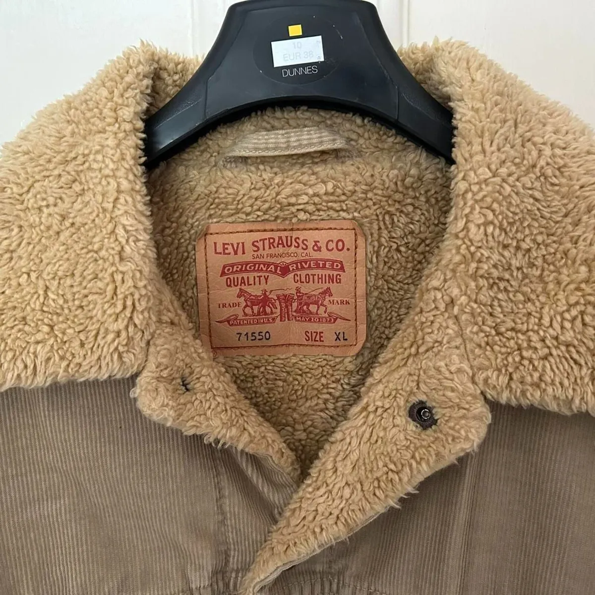 Levis Corduroy Fur-Lined Retro Jacket, size XL/L - Image 4