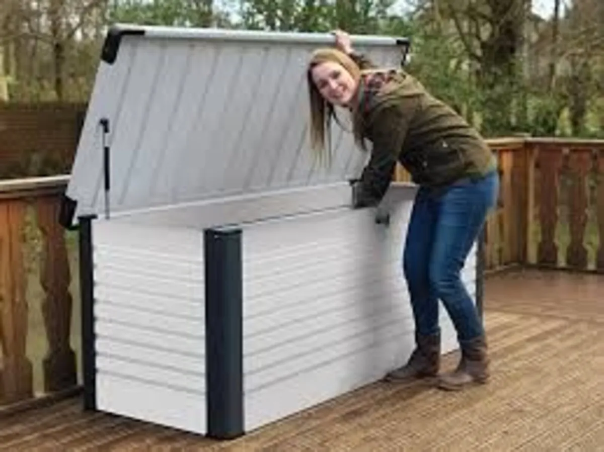 Trimetals Patio Box 1.37 Metres  - Lockable - - Image 2