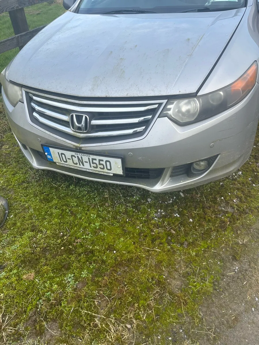 2010 Honda Accord for breaking - Image 1