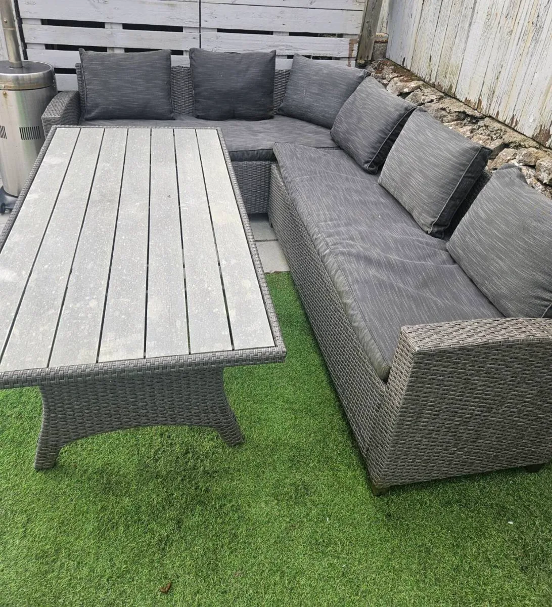Garden patio set - Image 1