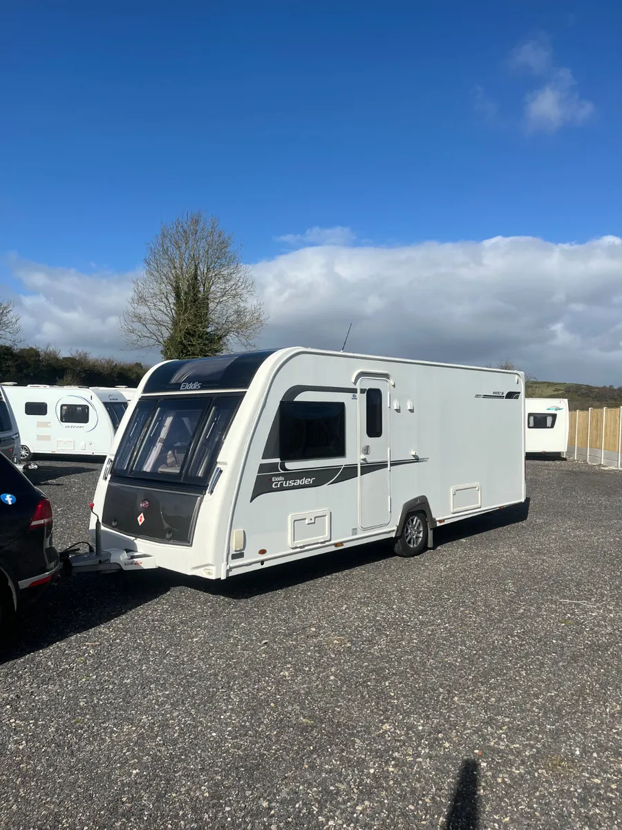 Elddis Crusader 4 Berth Island Bed Caravan - Image 3
