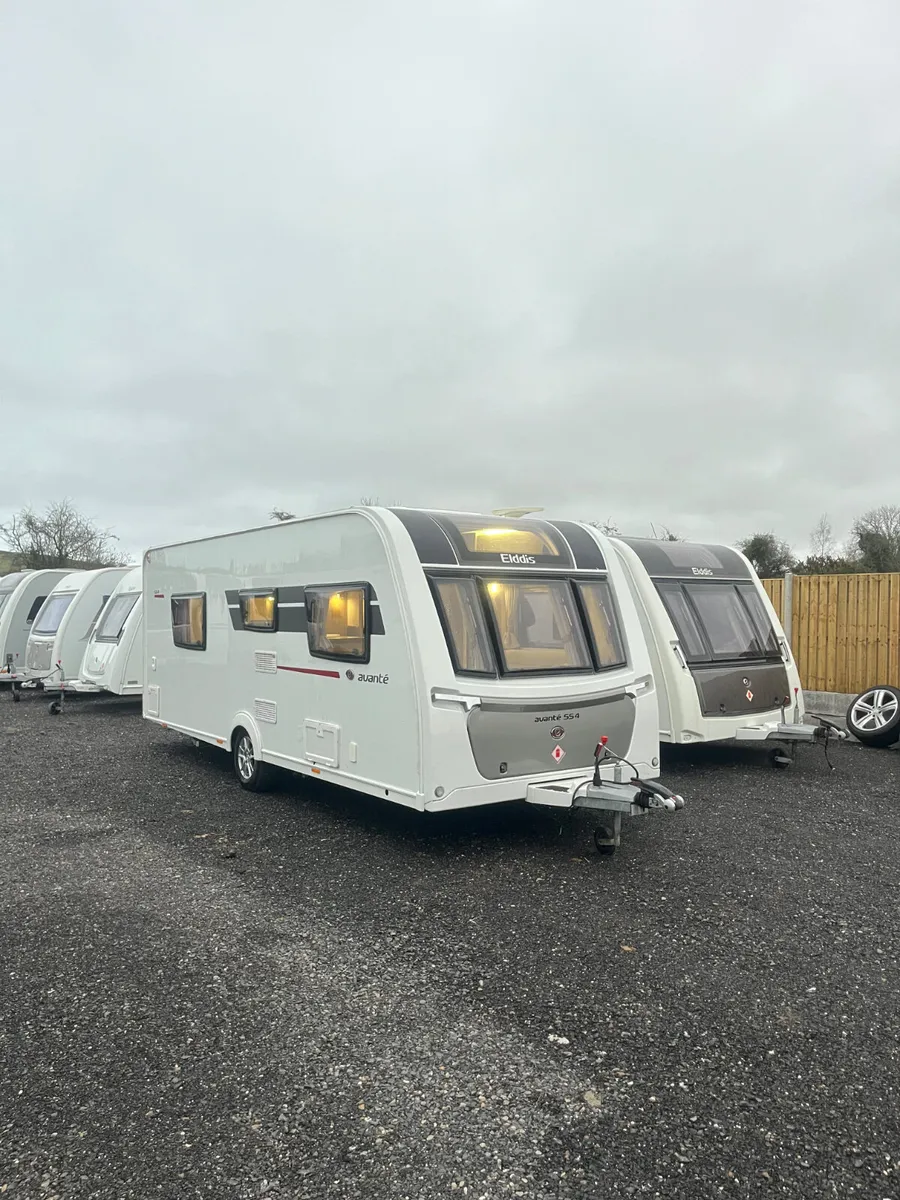 2020 Elddis Avante 554 Fixed Island Bed Caravan - Image 2