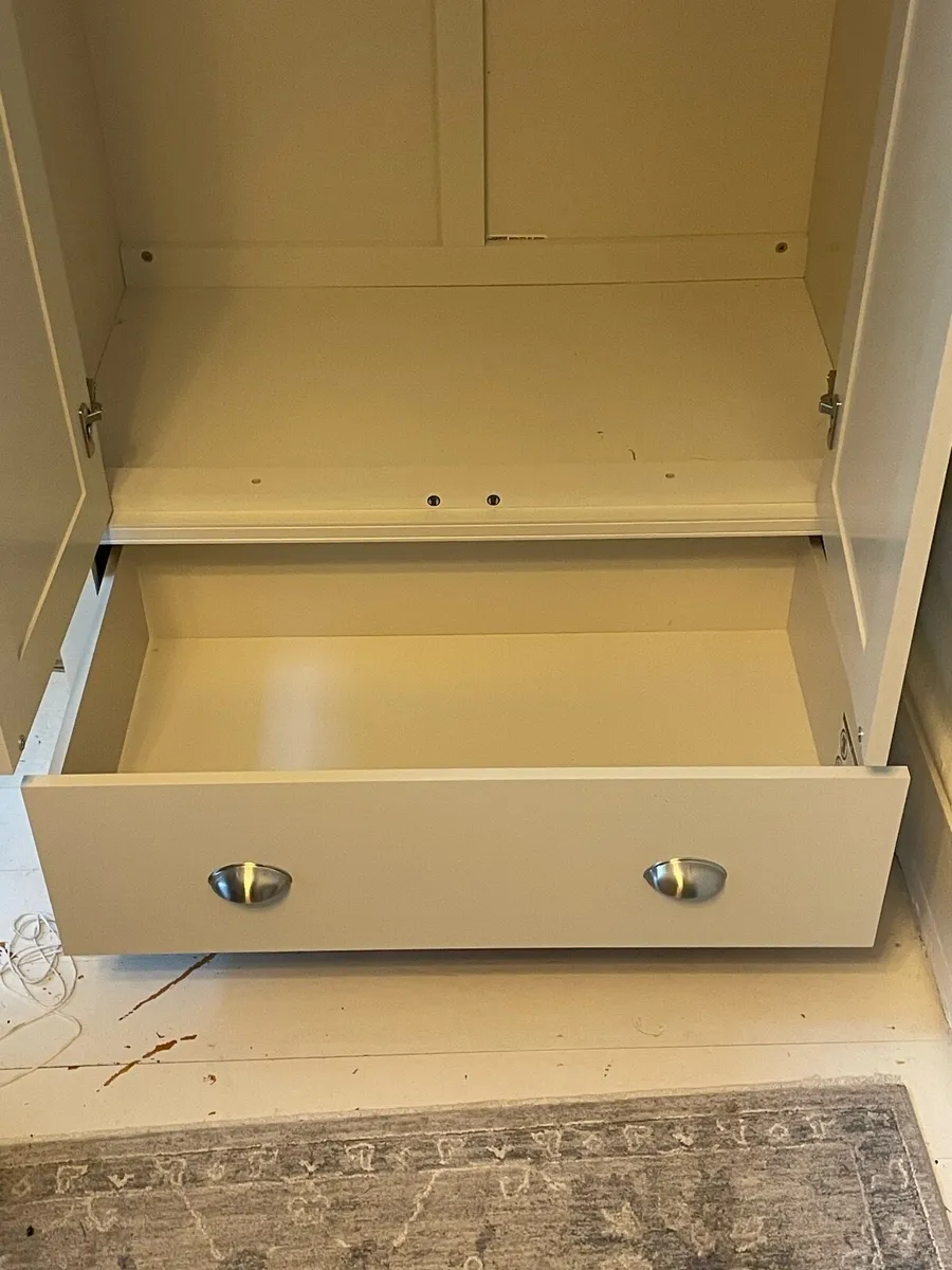 Sage & Oak furniture set - Image 4