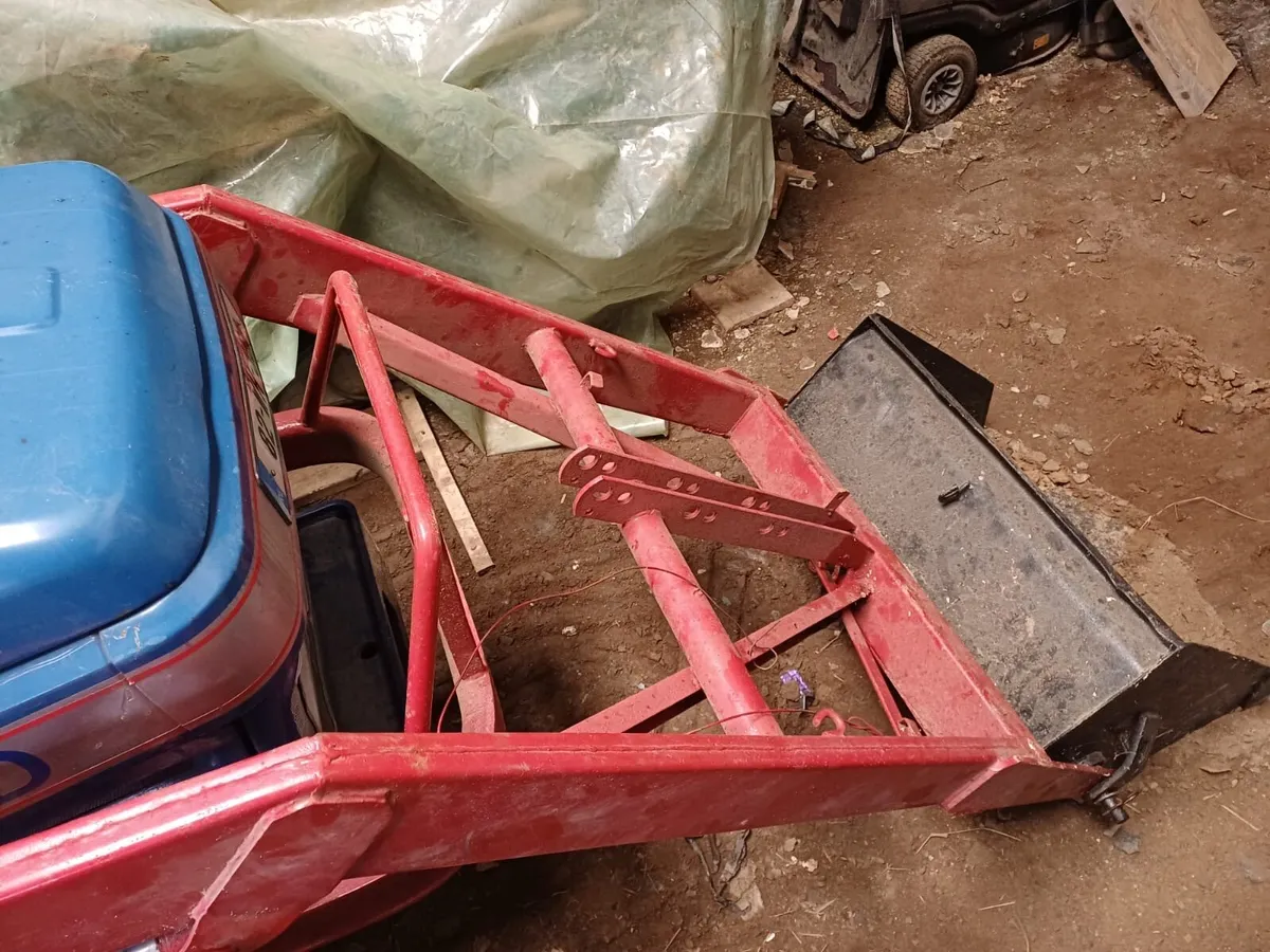 Quicke Loader & Other Farm Machinery - Image 1