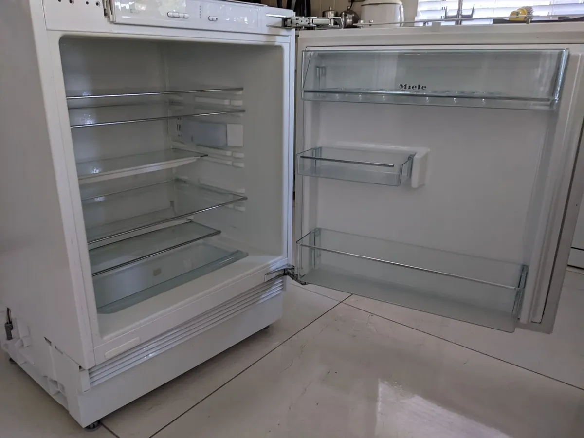 Miele Integrated Fridge - Image 2