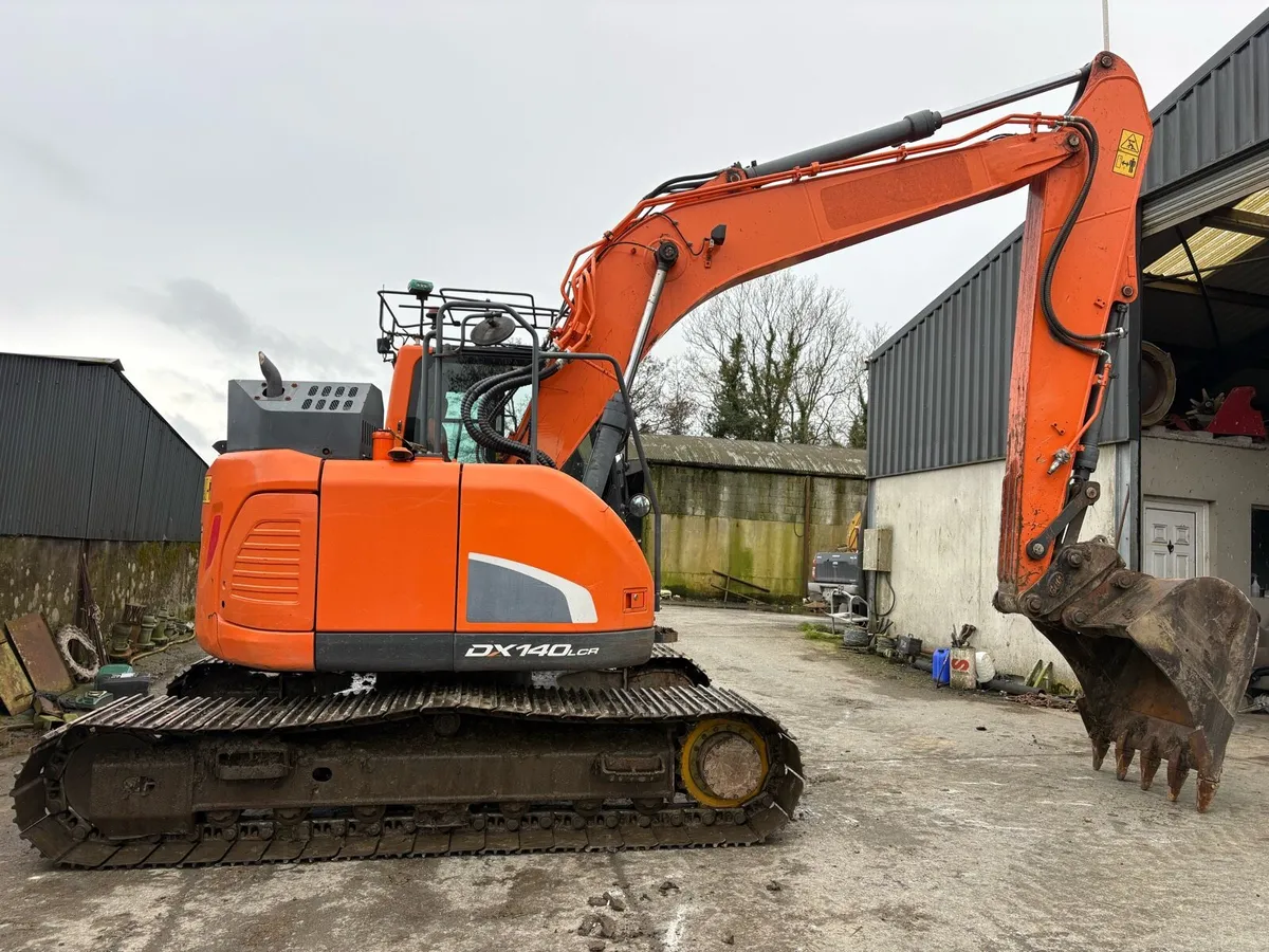 Doosan dx 140 - Image 1