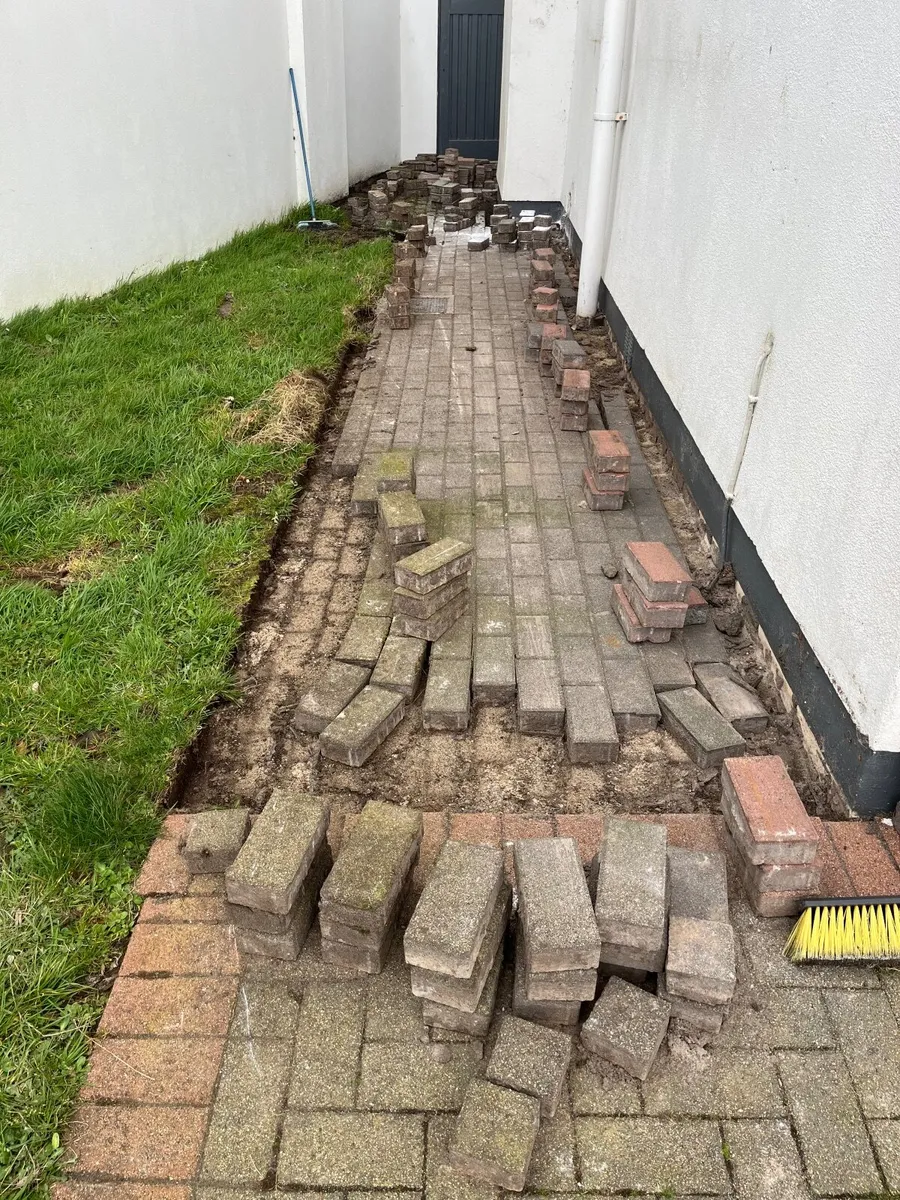 Patio Bricks for free - Image 4