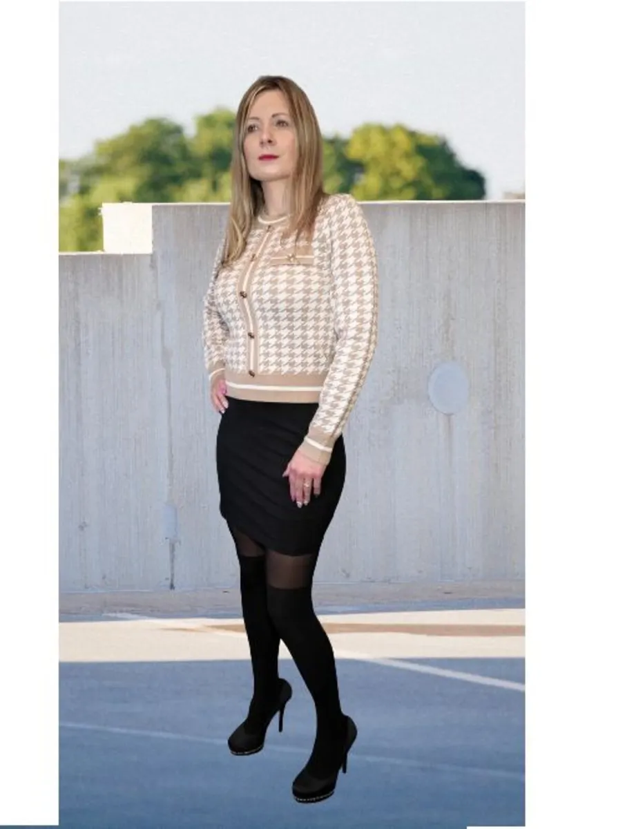 Paris beige sweater with patterns - Image 4