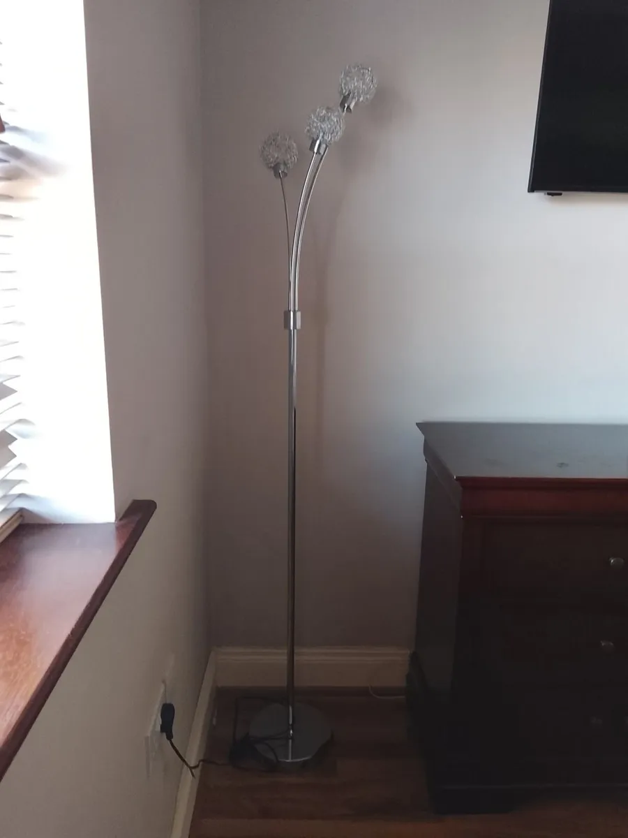 Floor Lamp - Image 4