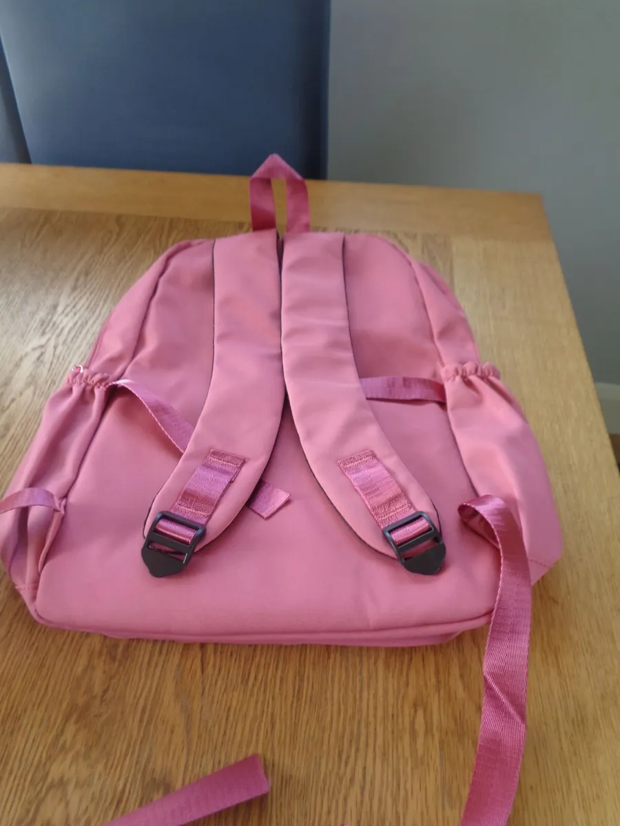 Jiayi Star Padded Back Pack for Sale - Image 3