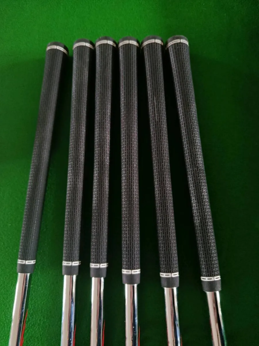 Titleist 620 forged 5-PW - Image 2