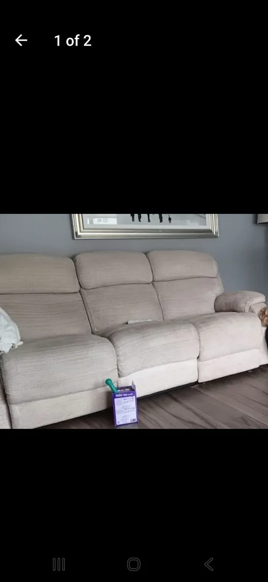 Recliner sofa and two chairs - Image 1