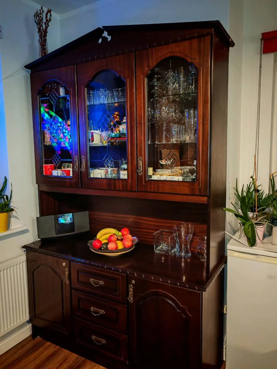 Kitchen dresser - Image 1