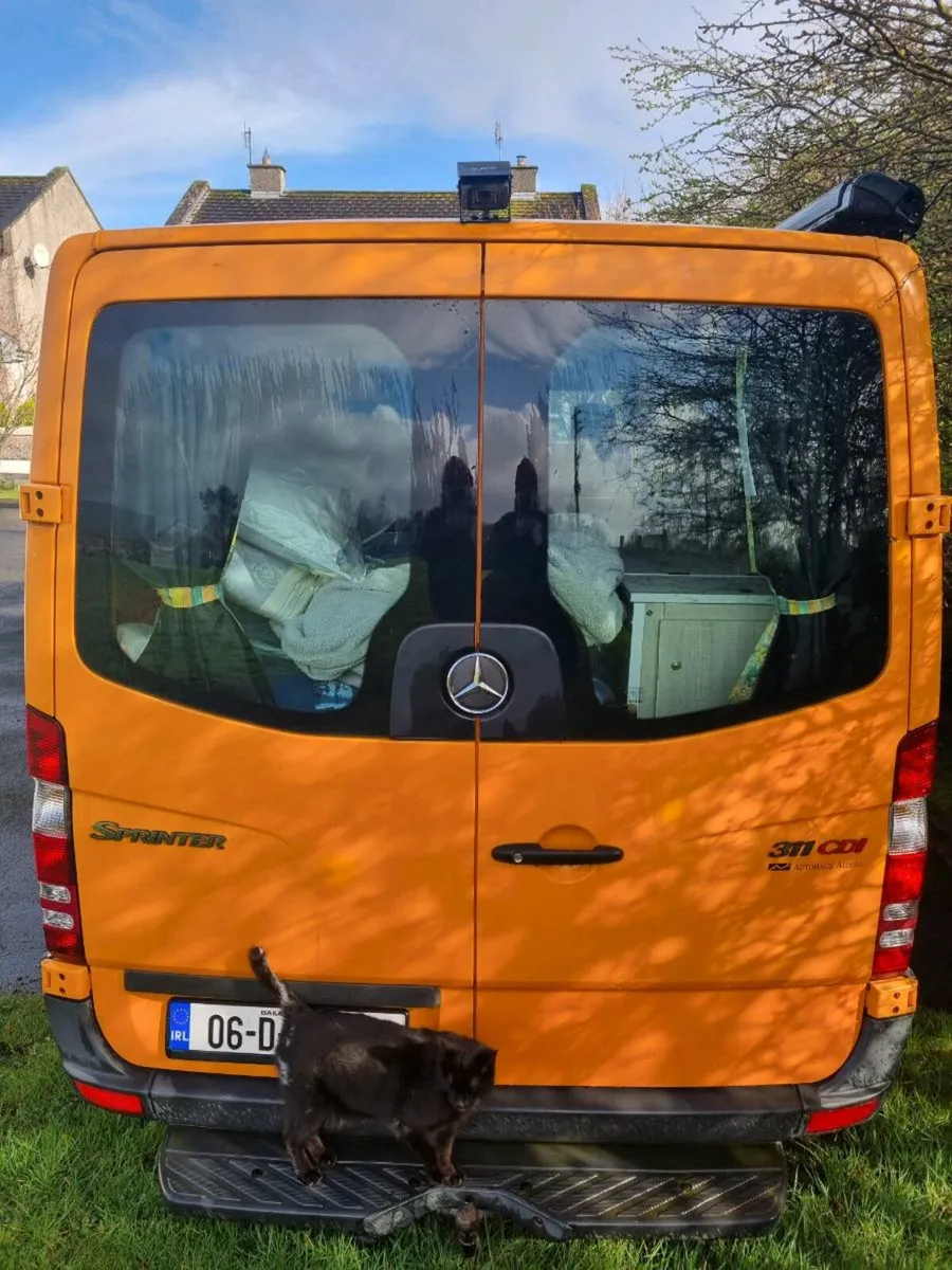 06 Mercedes Sprinter Camper Van - Image 4