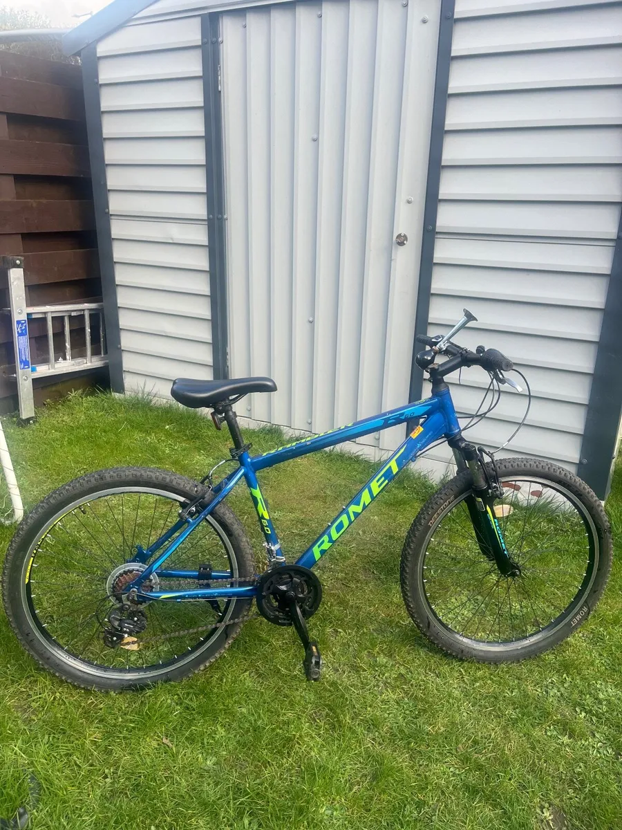 Boy's bike 24” - Image 1