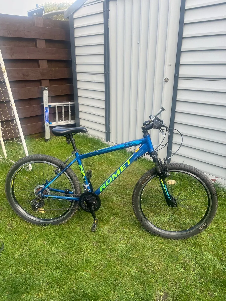 Boy's bike 24” - Image 2