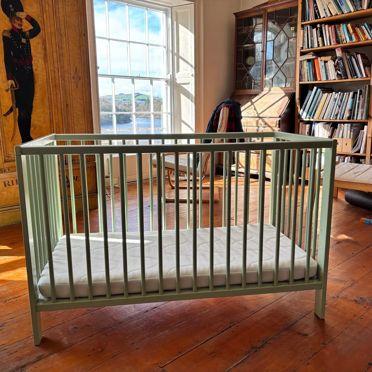 Baby cot and changing table - Image 1