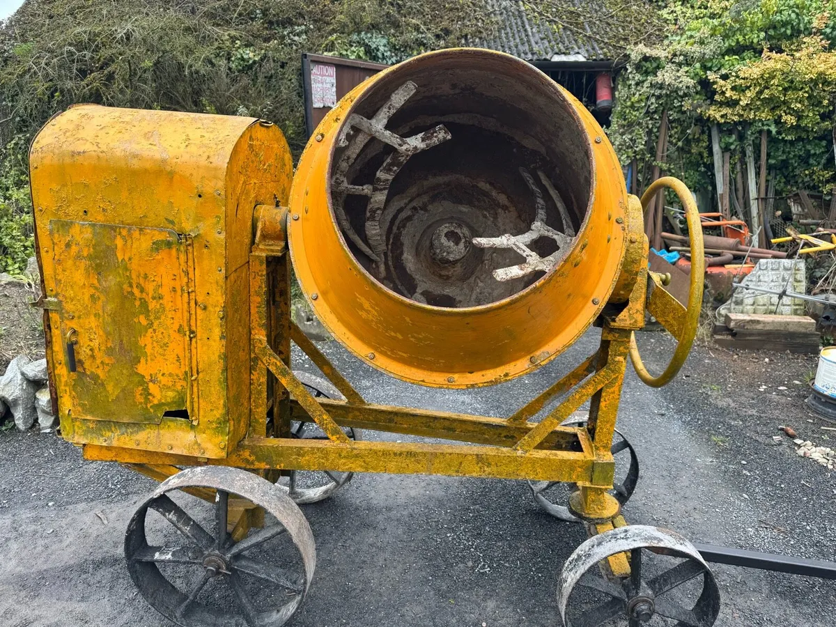 Diesel cement mixer - Image 2