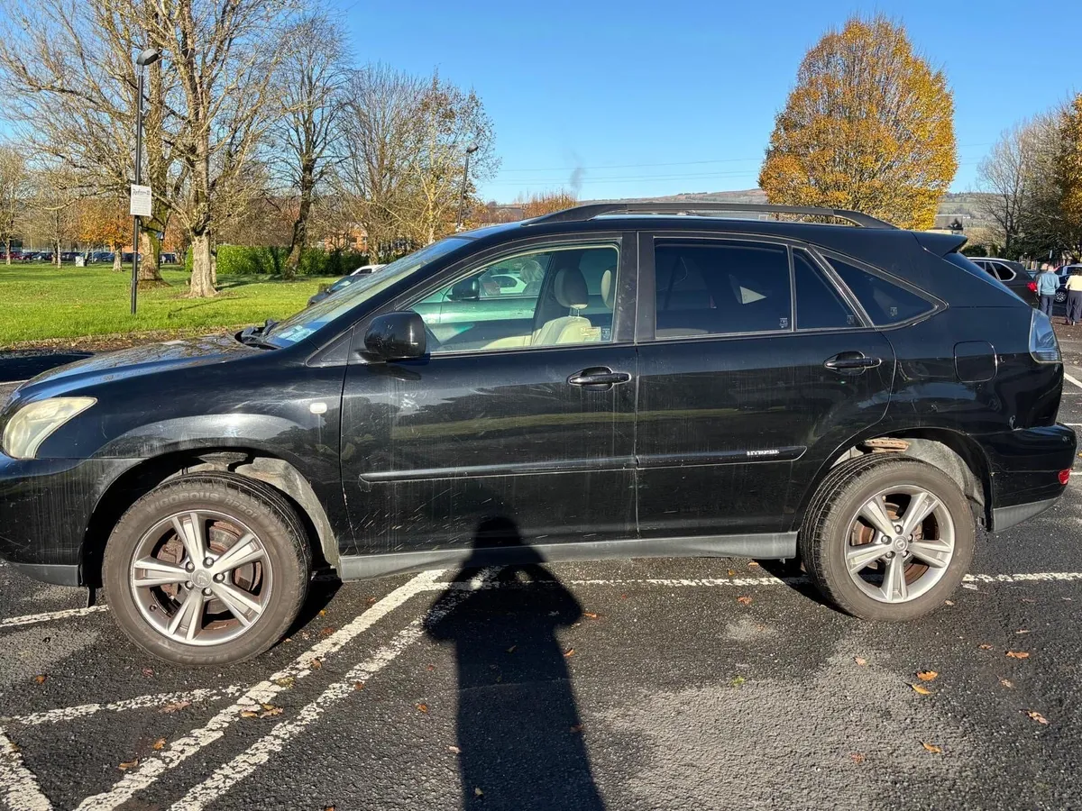 Lexus RX400h Hybrid Van - Image 4