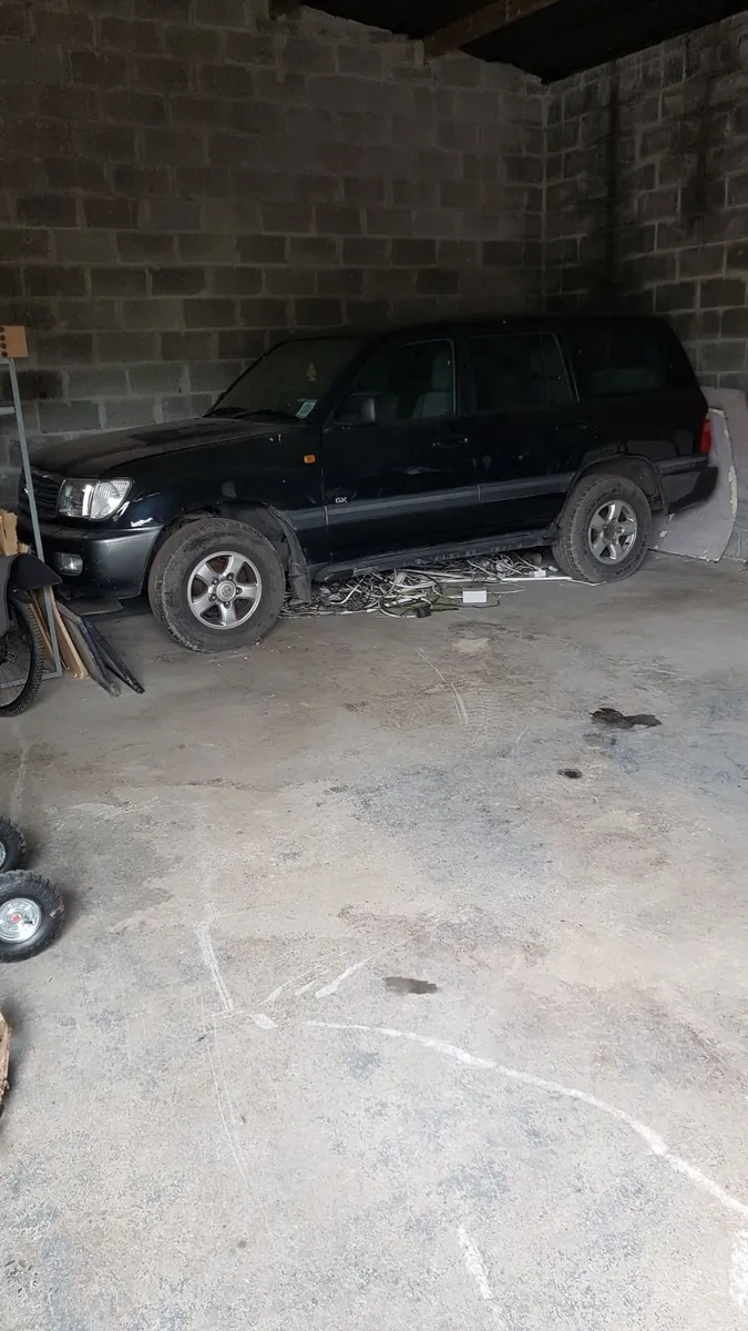 2 Toyota Land cruiser Amazon 4.2TD for sale. - Image 3