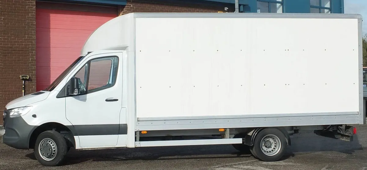 2022 Mercedes-Benz Sprinter Luton Box Van - Image 1