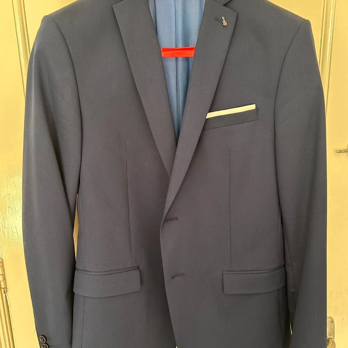 Men’s Navy Zara Blazer size Eur 50/ USA 40. - Image 1