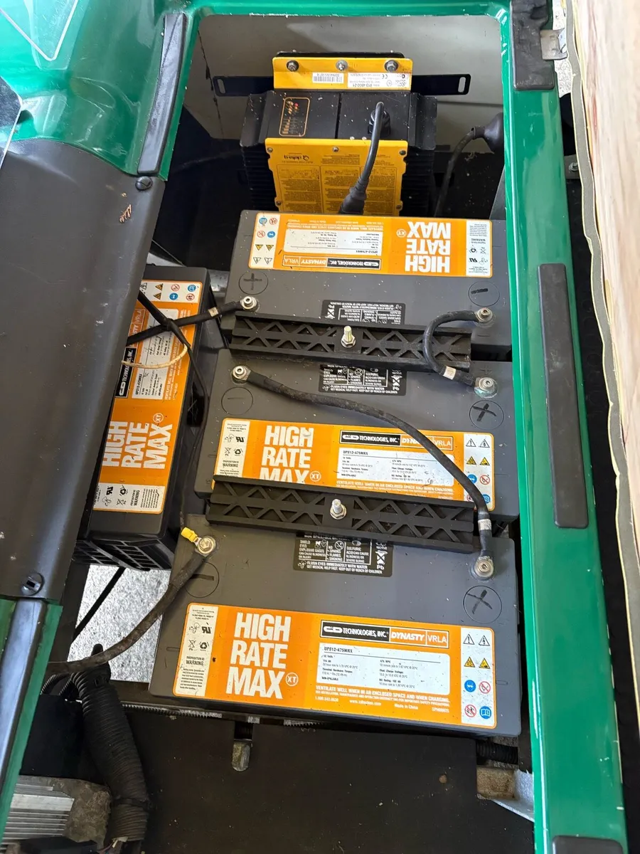 Golf buggy and trailor - Image 3